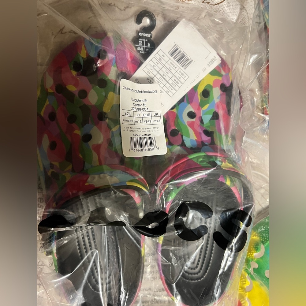 Men’s crocs size 13
